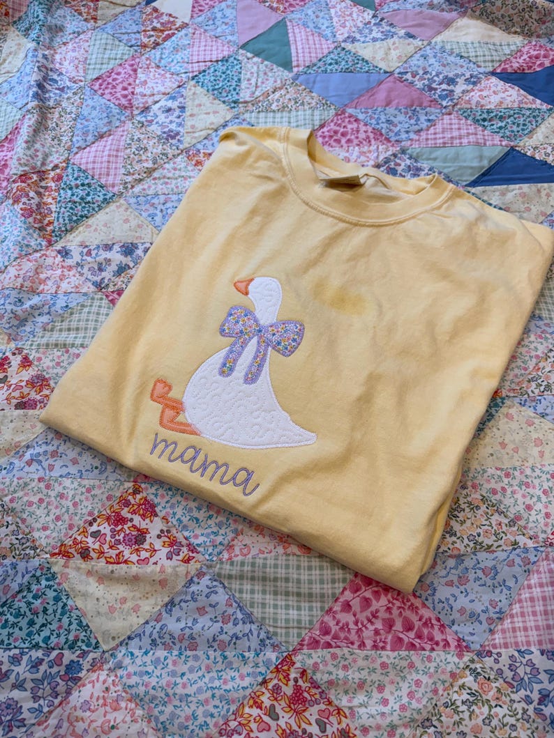 Mama goose embroidered tshirt