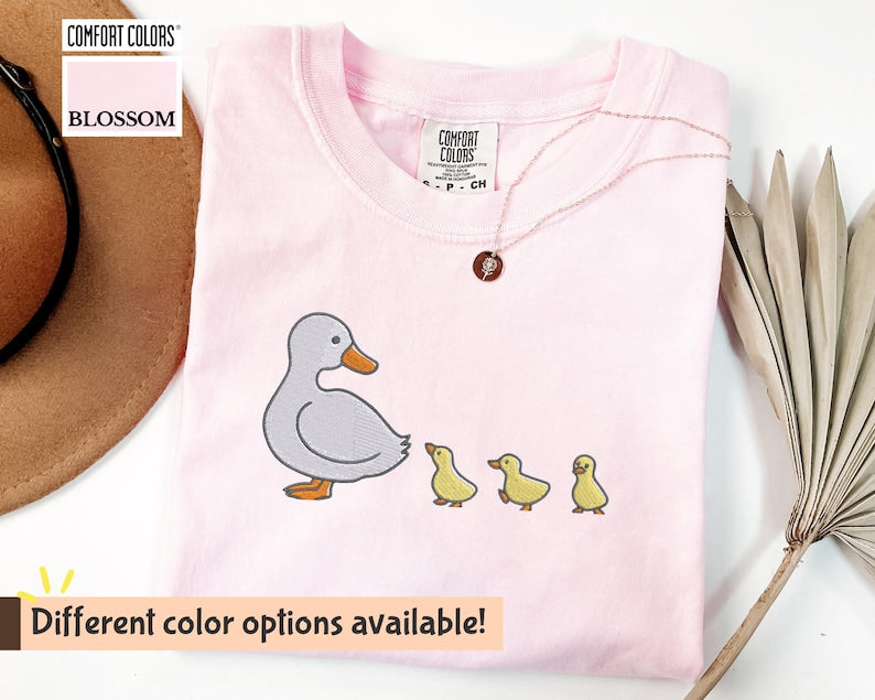 Embroidered Mama Goose T-shirt, Comfort Colors Goose Shirt, Cute Goose Sweatshirt, Trendy Gift for Mom, Animal T-shirt, Mother's Day Gift