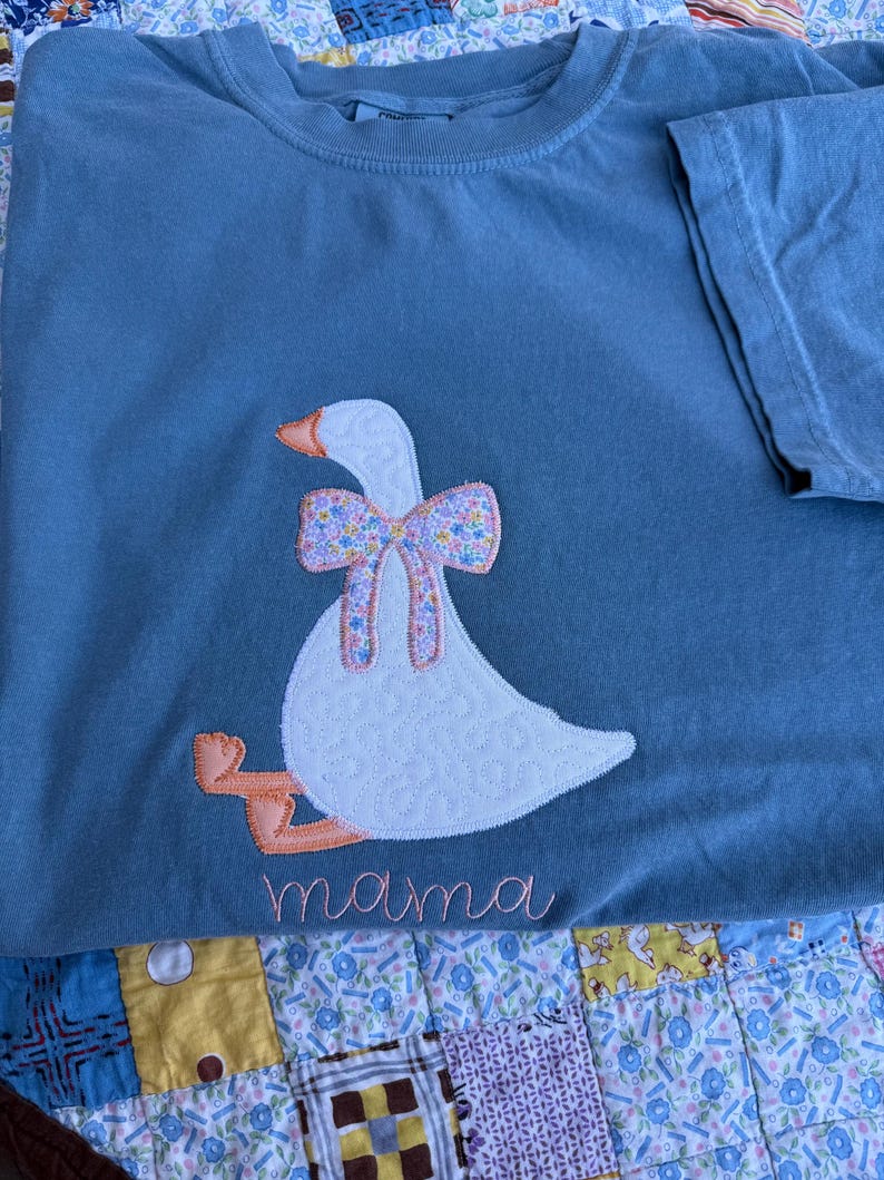 Mama goose embroidered tshirt