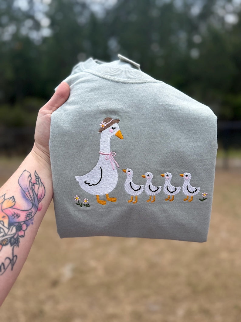 Mama goose and her babies| mom shirt|
