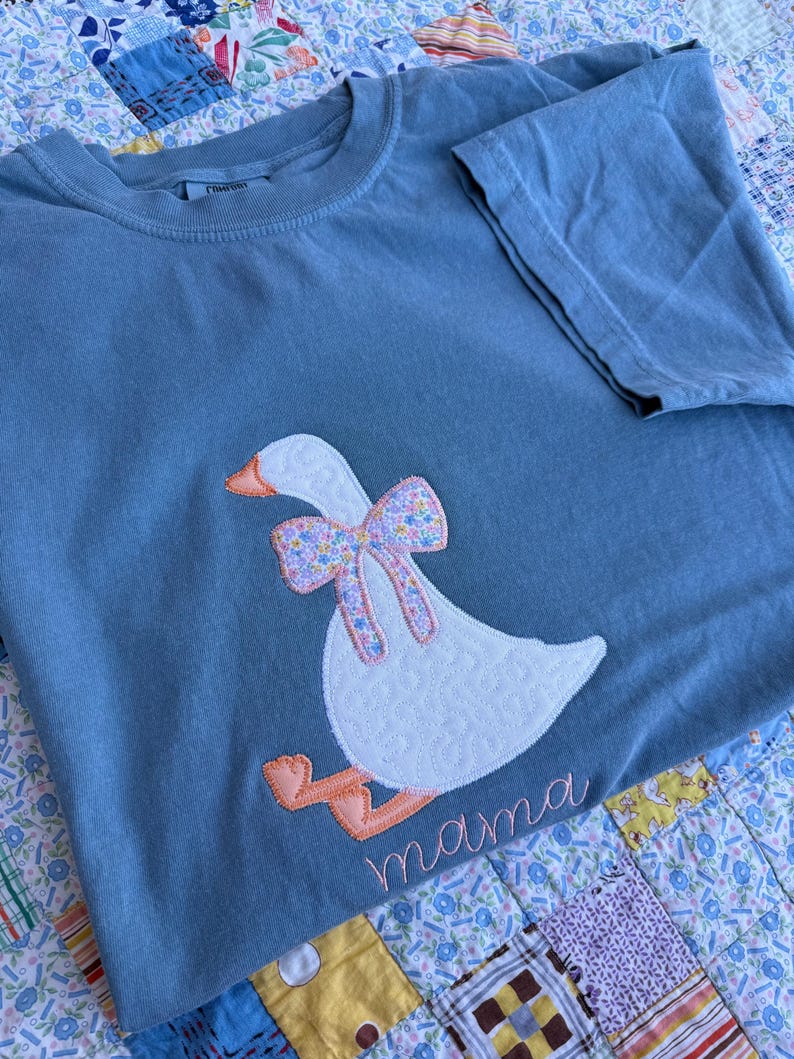 Mama goose embroidered tshirt