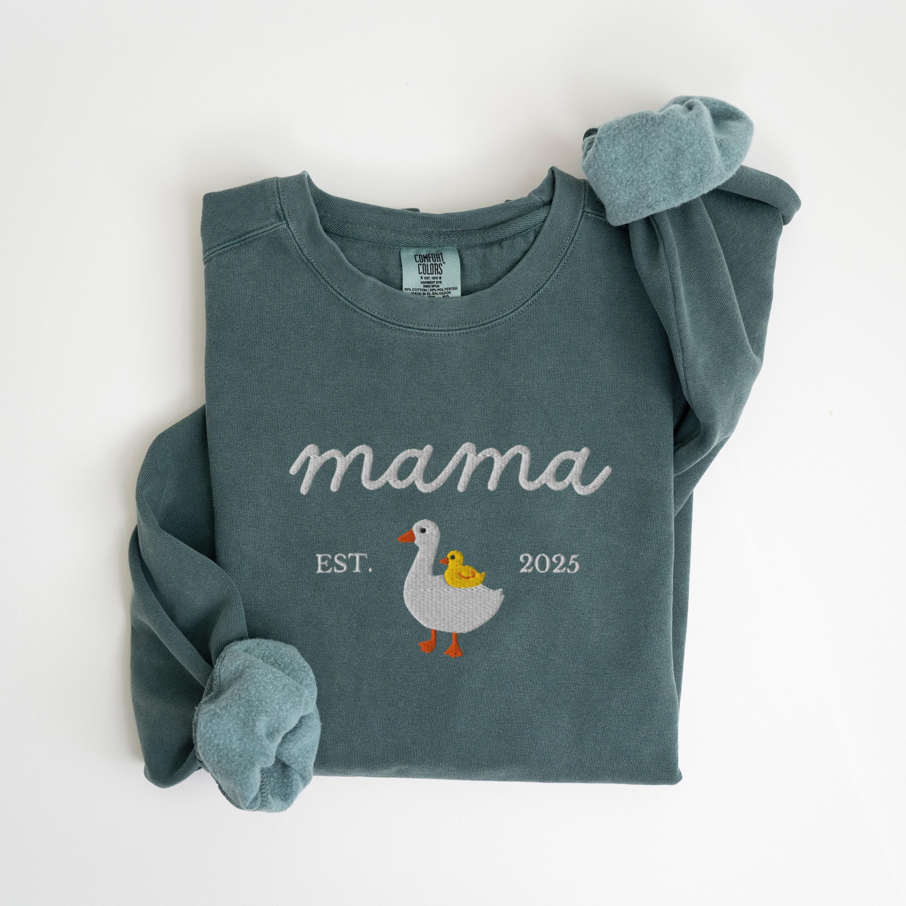 EMBROIDERED Customizable Mama Goose Sweatshirt, Custom New Mom Est Year Sweat Shirt, Baby Pregnancy Reveal Sweater, Duck Mama Crewneck