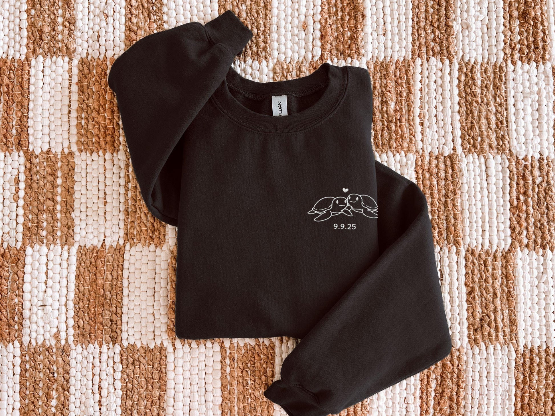 Matching Couples Sweatshirt, Custom Embroidered Turtle Sweatshirt, Gift for Couples, 1st Anniversary Gift, Engagement Gift, Date Shirt