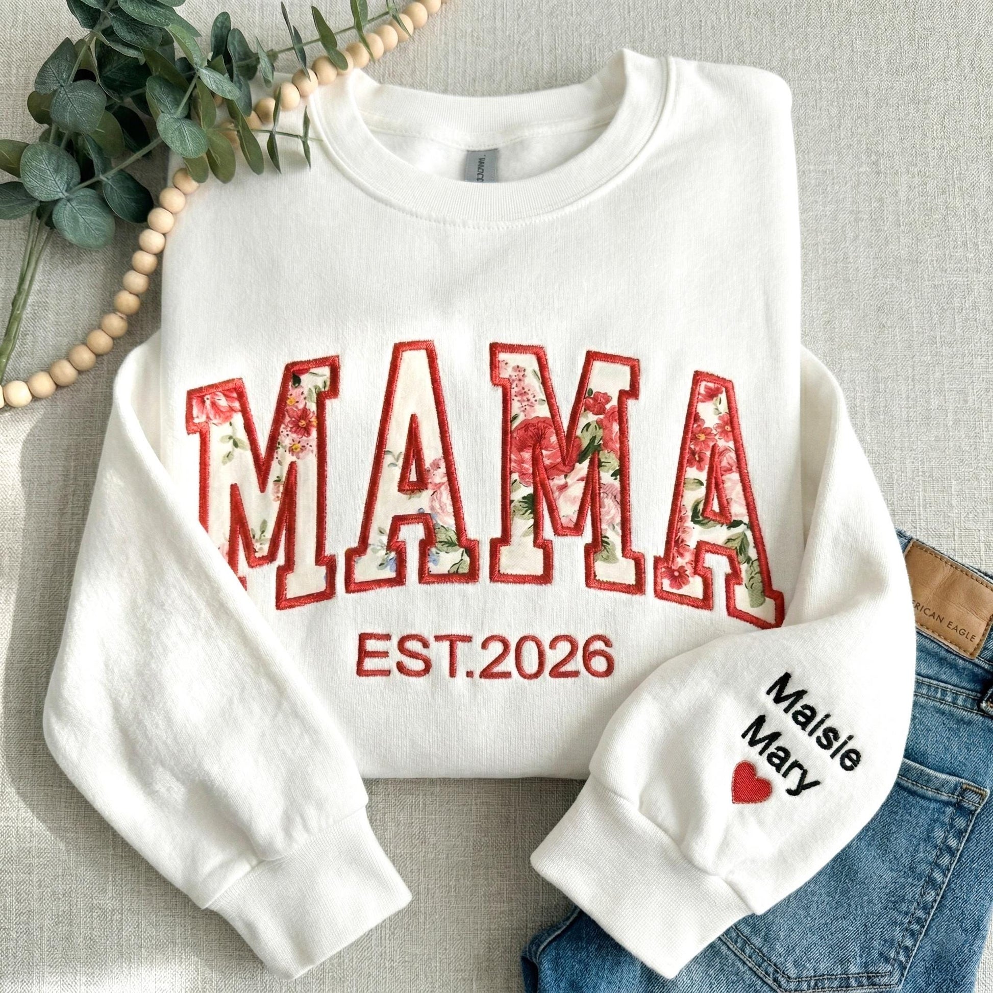Custom Embroidered mama Sweatshirt, MAMA Floral Applique Sweatshirt, Grandma Sweater, Gift For New Mama, Mother's Day Gift,Mom Gift